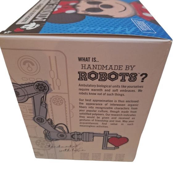 Disney Handmade by Robots #028 Knit MINNIE MOUSE Collectible Vinyl Figure NEW - Picture 4 of 7